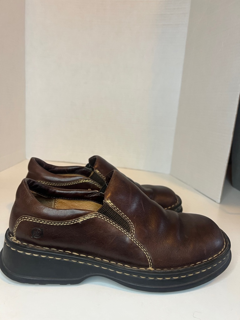 Born Shoes Womens 8M Loafers Slip On W99934 Brown Leather Casual